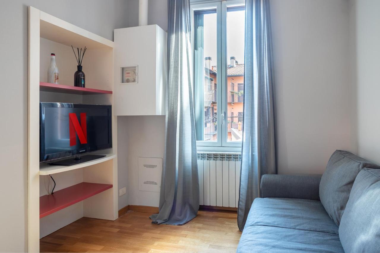 Navigli-Duomo Apartment With Netflix+Wifi Милан Экстерьер фото